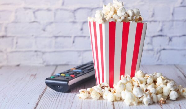 Good Omens-Amazon prime video-binger-series-comedia-ciencia ficción-risas-aramaca blog